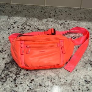 Caraa small sling bag